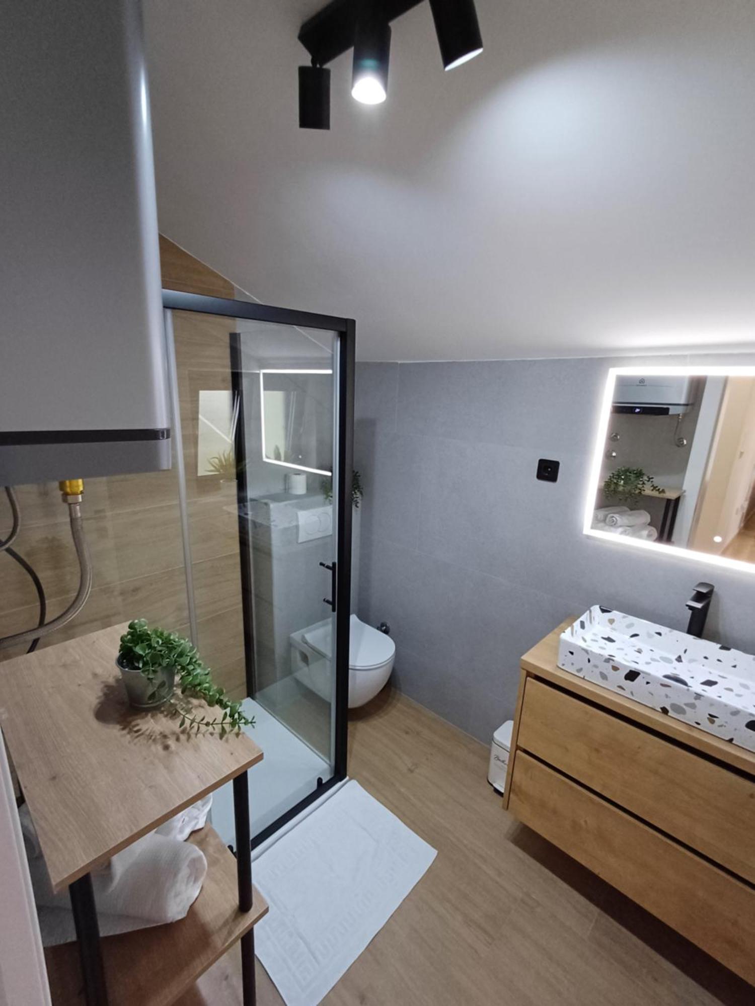 Lunaris Apartmán *
